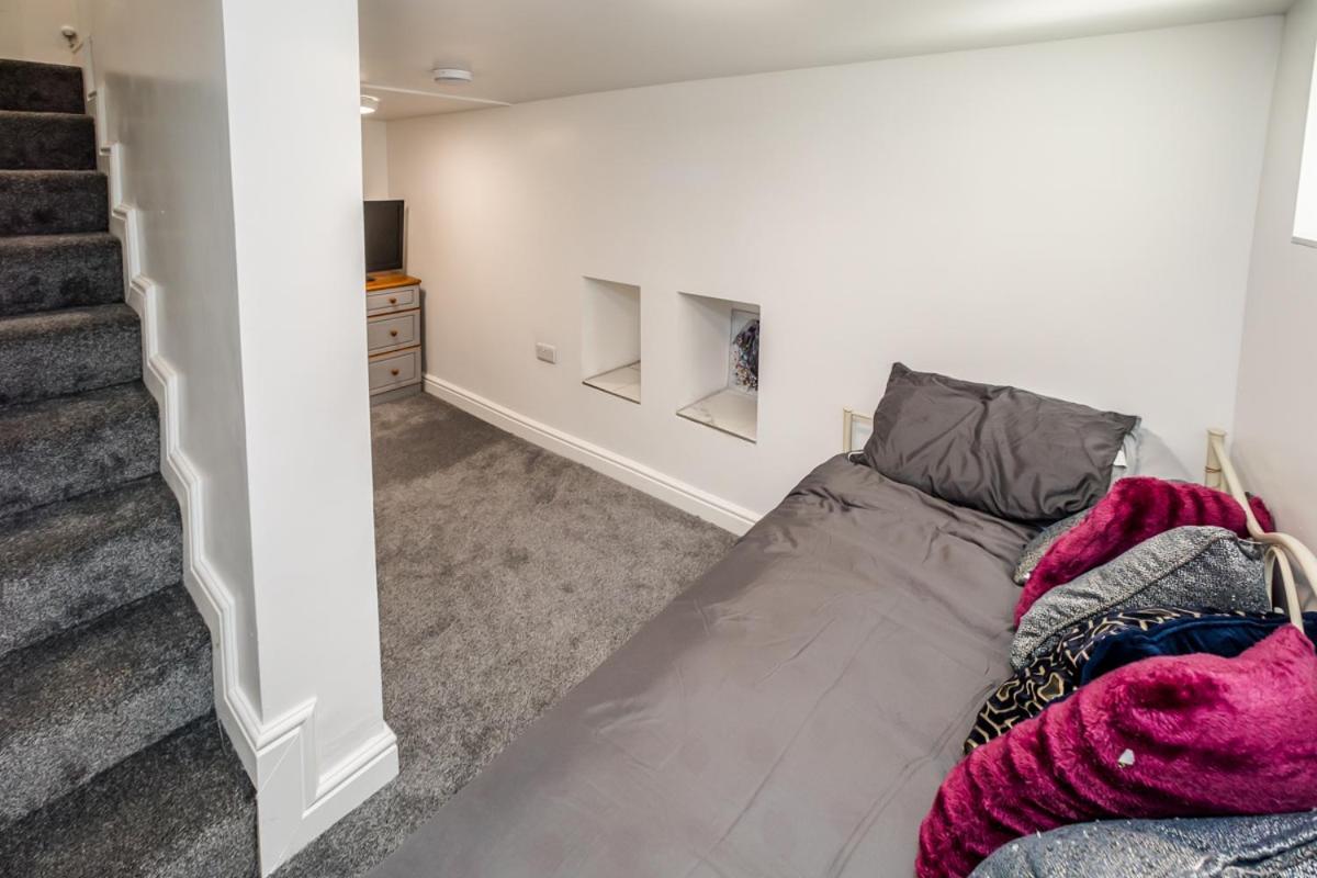The Cosey Tucked-Away Cottage 2 Or 3 Bedroom Options Huddersfield Zimmer foto